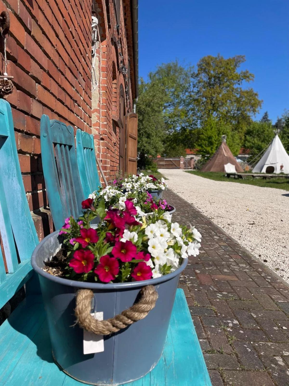 Kuckunniwi Tipidorf Hotel Tauche Eksteriør billede